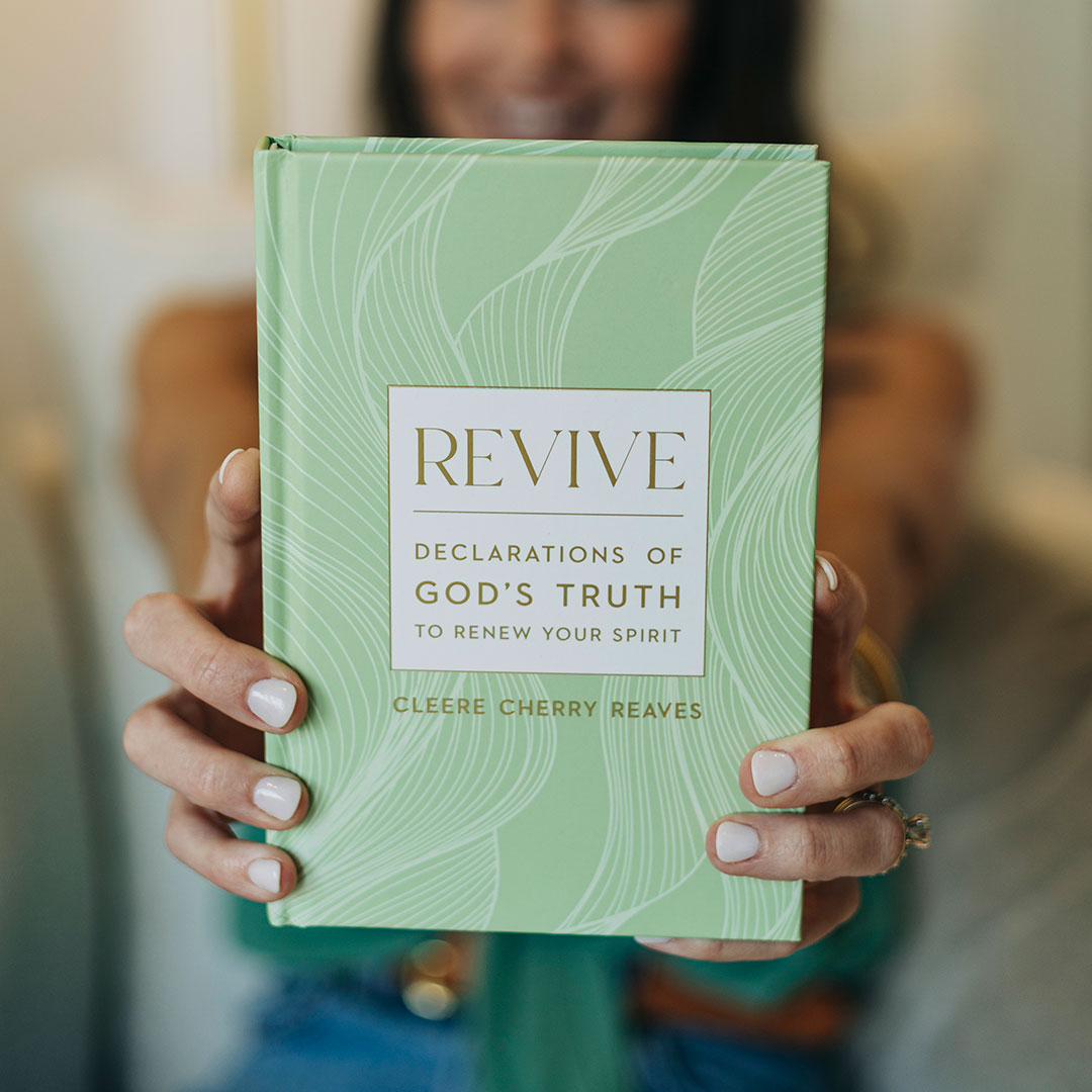 Revive: Declaration of God's Truth to Renew Your Spirit